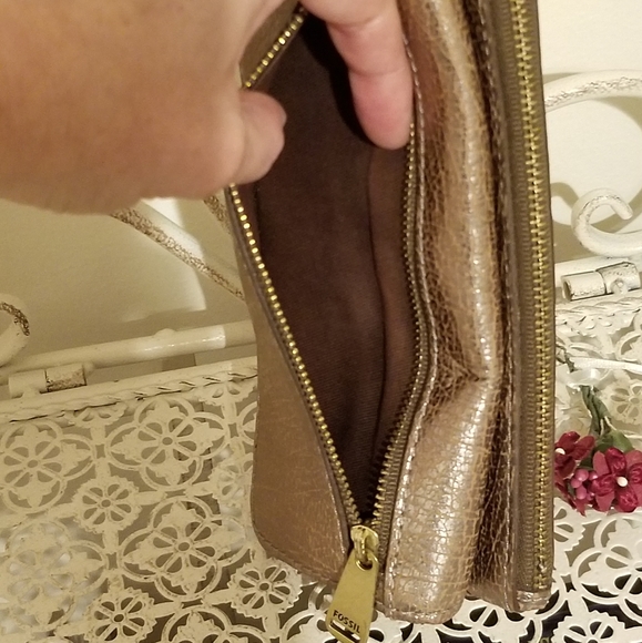Fossil Golden Tan Wallet - Picture 3 of 6